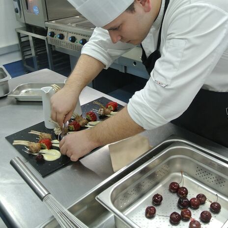 Un plato de carr de cabrito gana el II Concurso Gastronmico de Productos Cooperativos de Extremadura