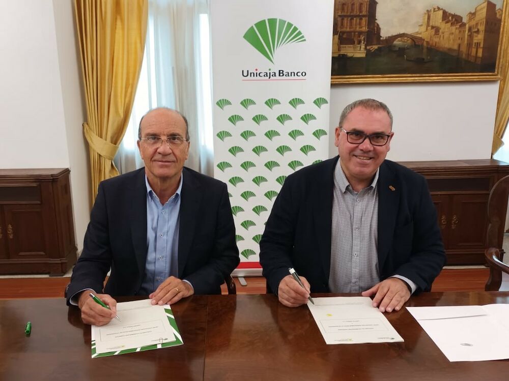 Unicaja Banco y Cooperativas Extremadura colaboran para mejorar las condiciones financieras a más de 30.000 agricultores y ganaderos