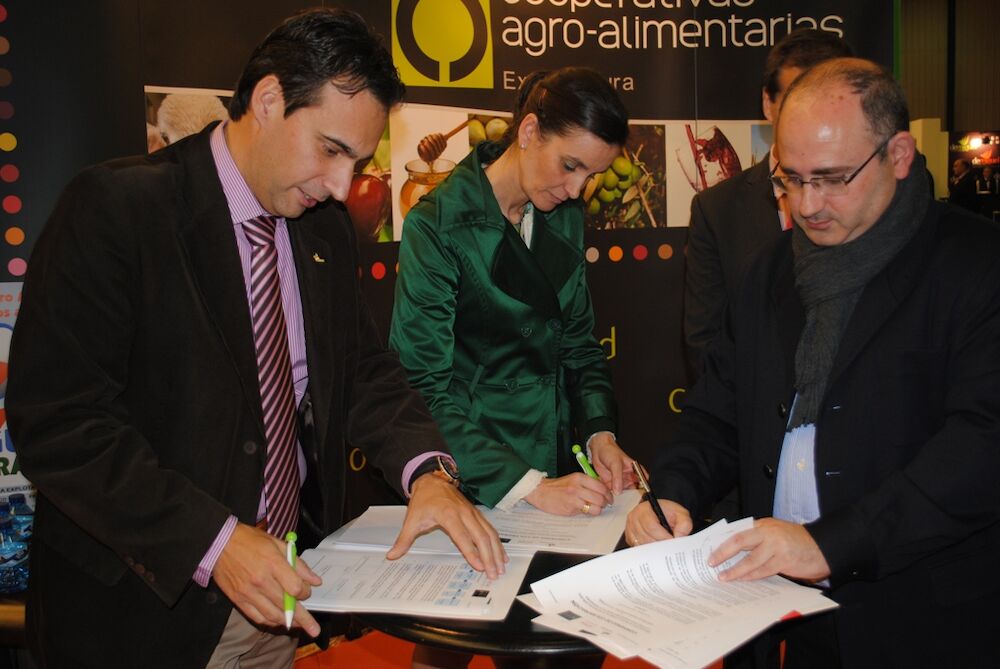 Cooperativas, Afruex y Atisae firman un acuerdo para la gestión energética